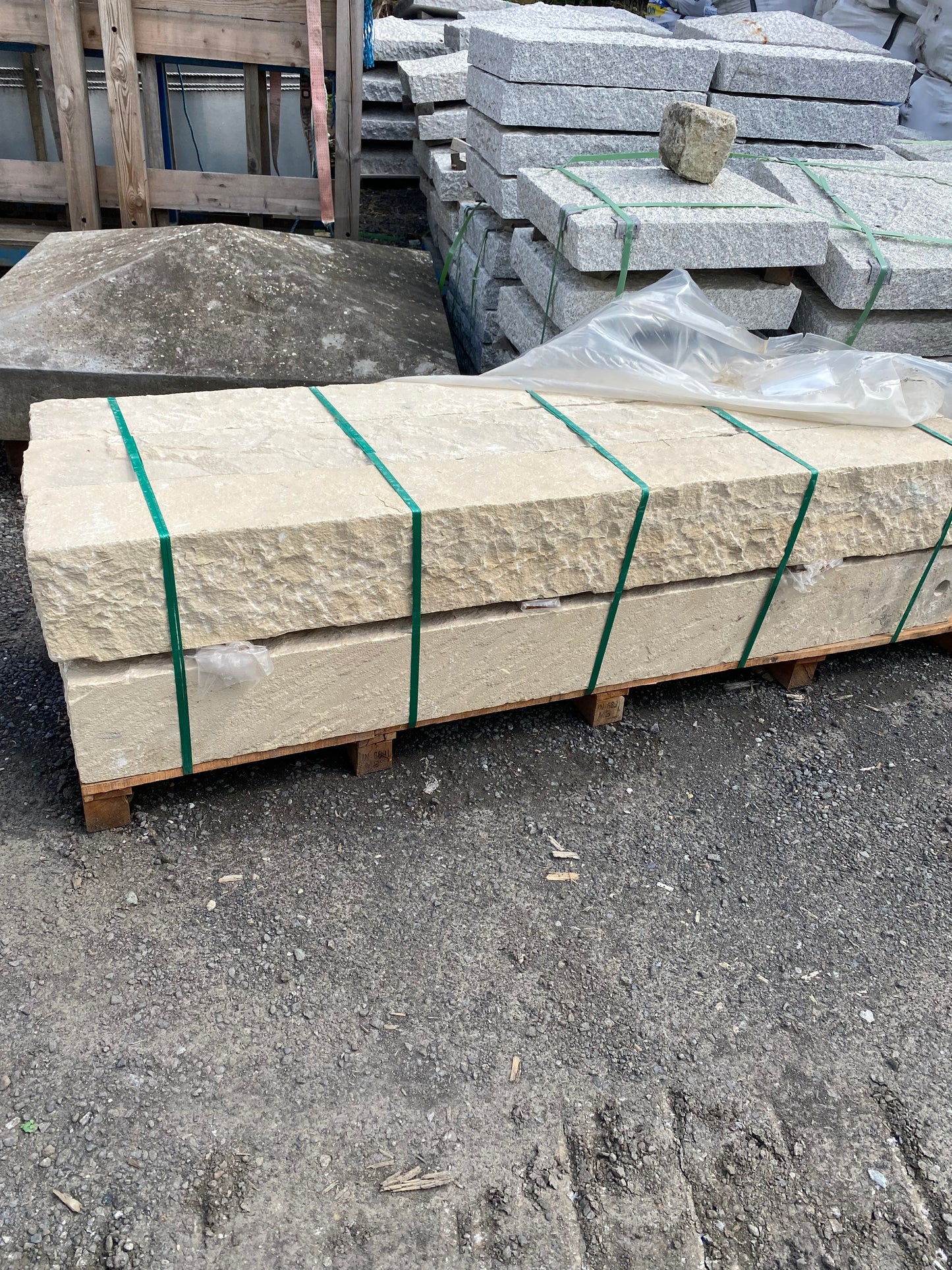 Tipperary Cream Chiseled Sandstone Steps 1500mm x 400mm x 150mm x 4 number on a pallet / free delivery in Ireland