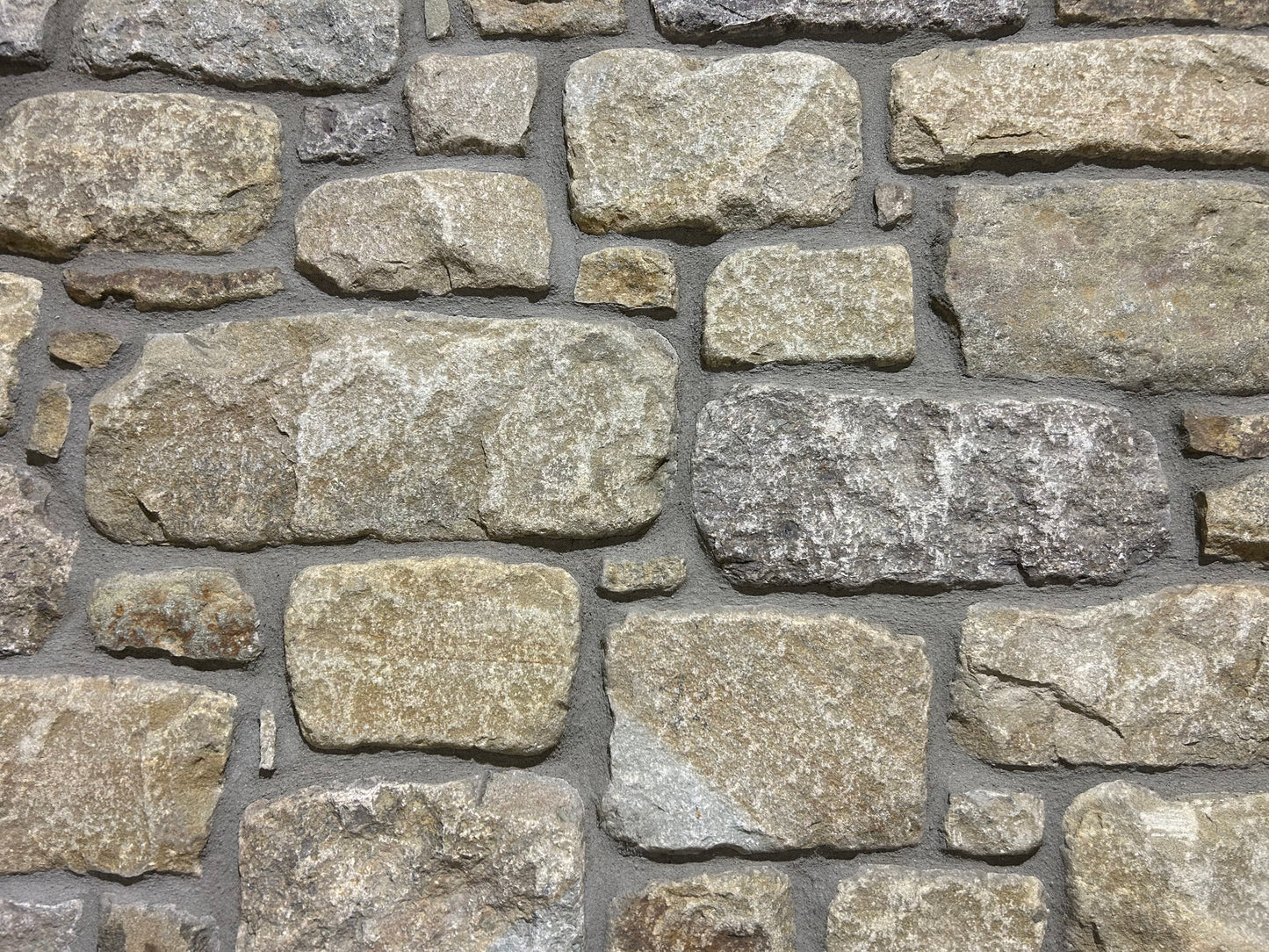 Old Salvage Brown Postman Pat Fieldstone 30mm Natural Stone Cladding & Corners /10m2 or LM on pallet / Free Delivery in Ireland