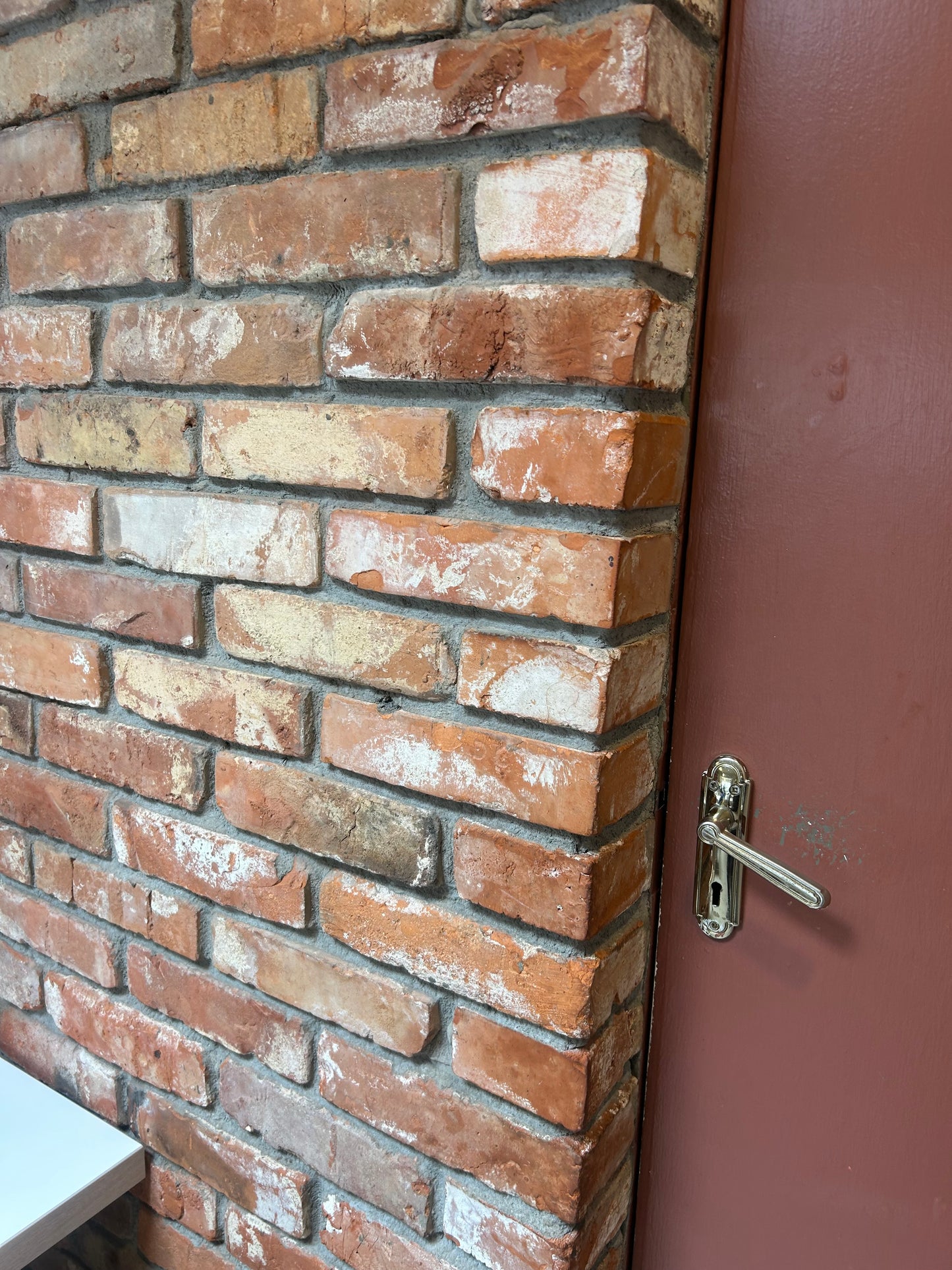 Old Salvage Reclaimed Belfast Red Brick 30mm Cladding & Corners 5m2 or Linear Mon pallet/ Free Delivery in Ireland