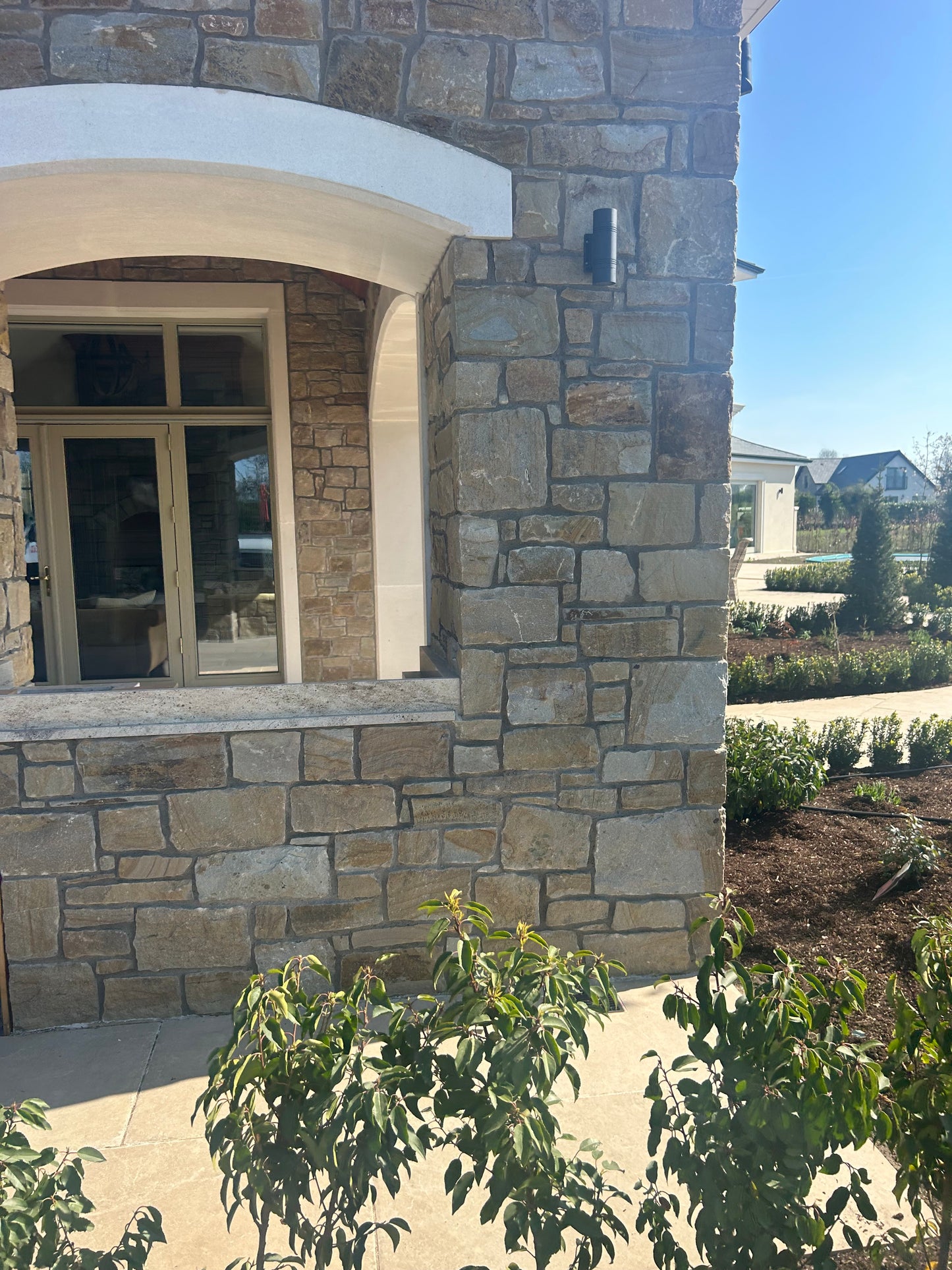Tipperary Sandstone 30mm Cladding Bulk Deal x 100m2 or Linear Meters / Free Delivery in Ireland
