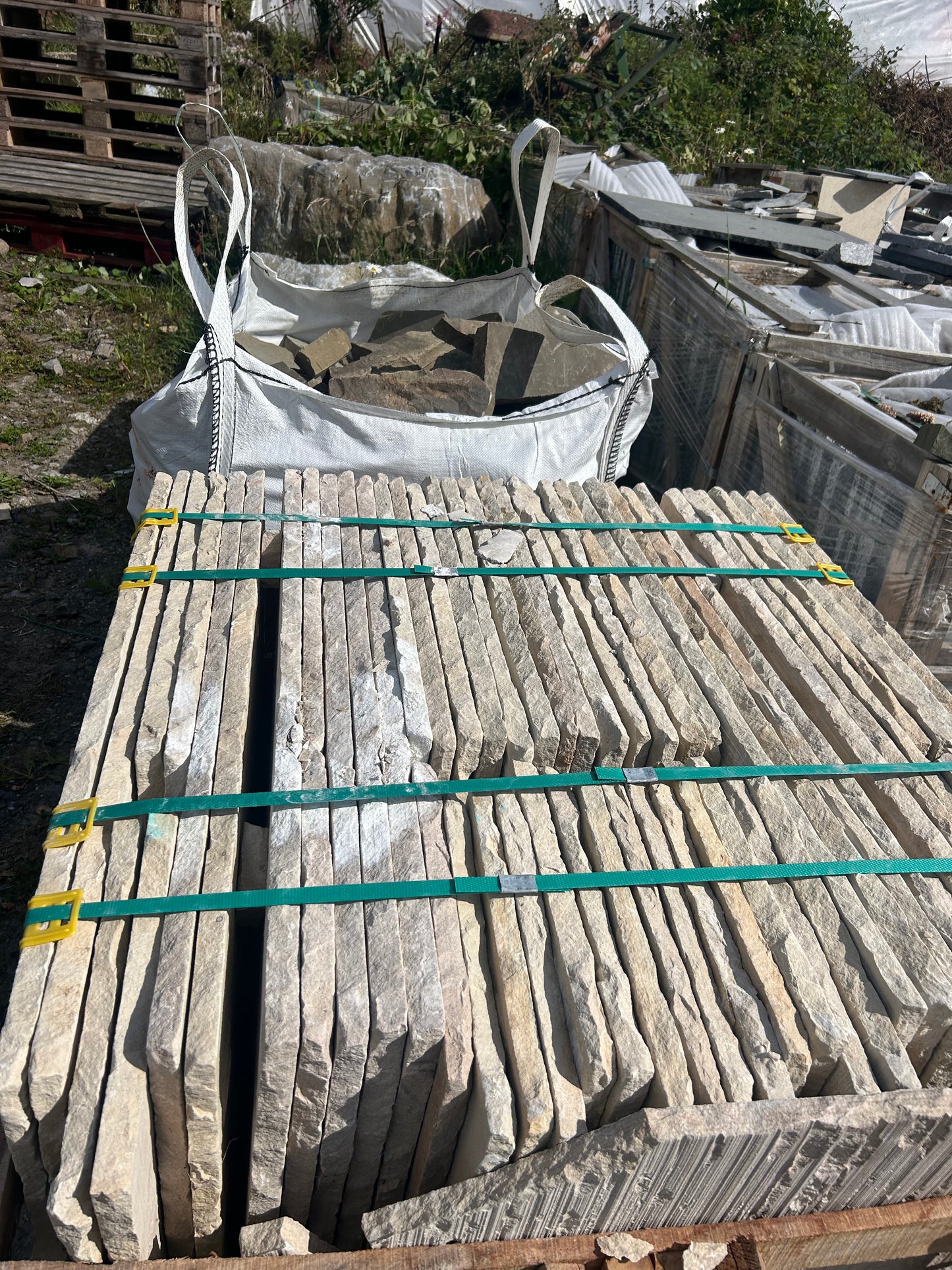 Tipperary Cream Sandstone Paving Stone / 20m2 mixed size crate / Free delivery in Ireland