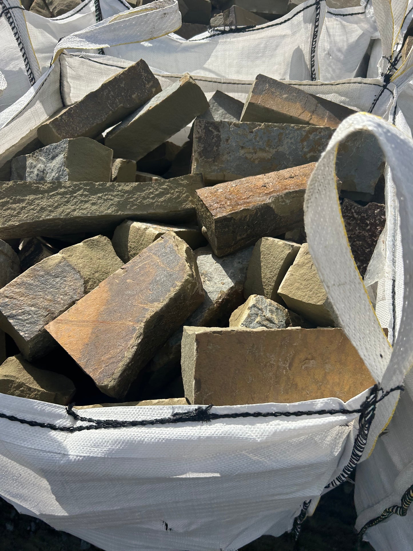 Black Friday Bulk Deal x 30 Bulk Bags of West Cork Brown Drystone Walling / Building Stone 90m2 load !! / Free Shipping in Ireland