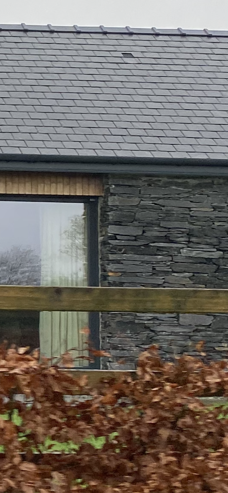 Donegal Premium Grade Black Natural Slate Building Stone Guillotened / Packed in Jumbo Bulk Bags / Free Delivery in Ireland
