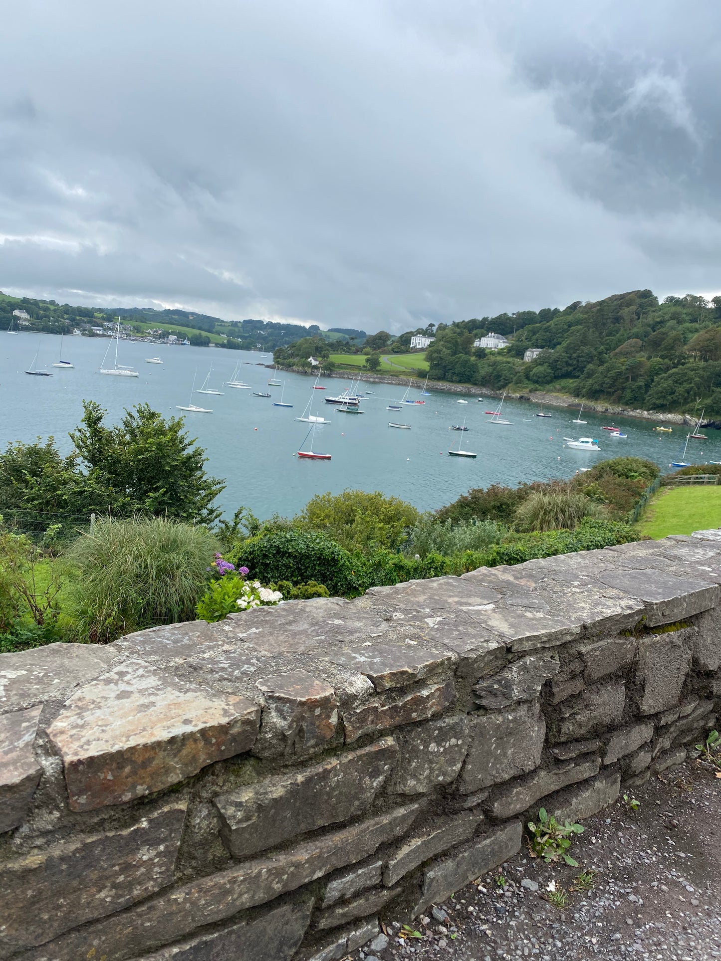 Black Friday Bulk Deal x 30 Bulk Bags of West Cork Brown Drystone Walling / Building Stone 90m2 load !! / Free Shipping in Ireland