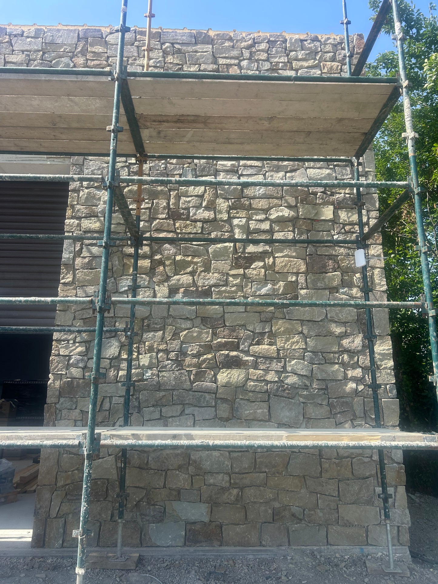 Tipperary Sandstone 30mm Cladding Bulk Deal x 100m2 or Linear Meters / Free Delivery in Ireland