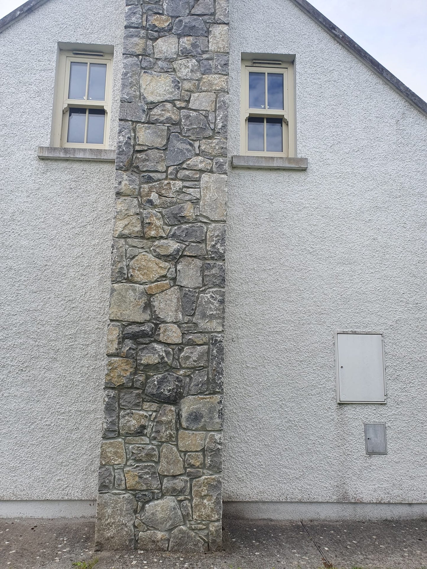 Old Salvage Galway Limestone Fieldstone Thinstone 30mm Cladding & Corners/ 10 m2 or linear meters on pallet / Free Delivery in Ireland