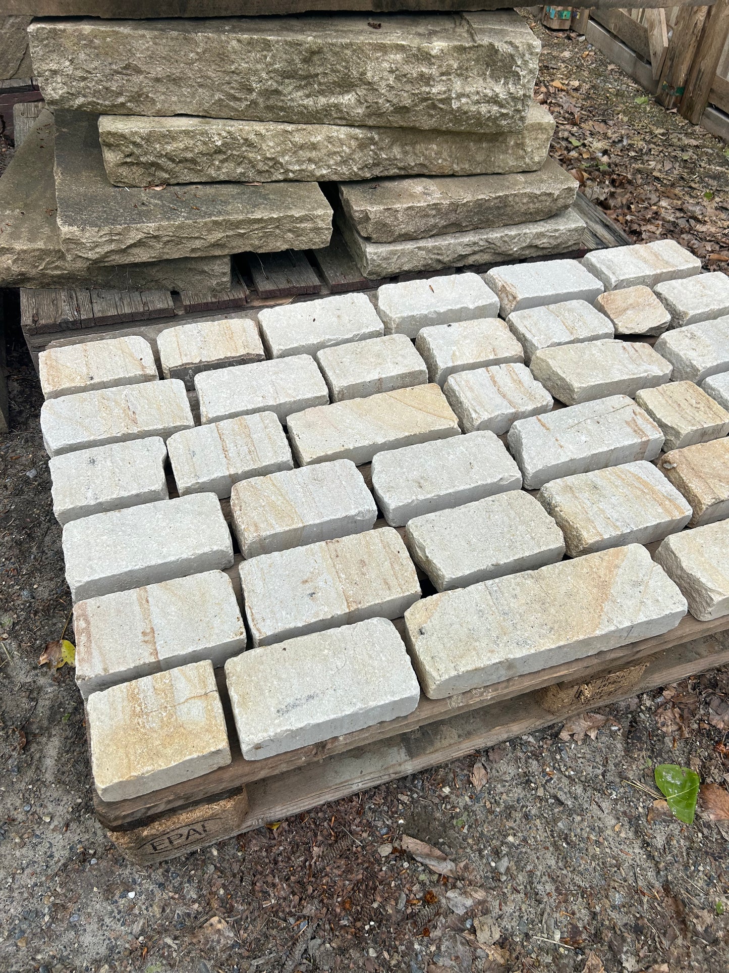 Drumshambo Low Carbon Cobblestone x 5m2 Bulk Bag / 100mm x free length x 50mm depth / tumbled