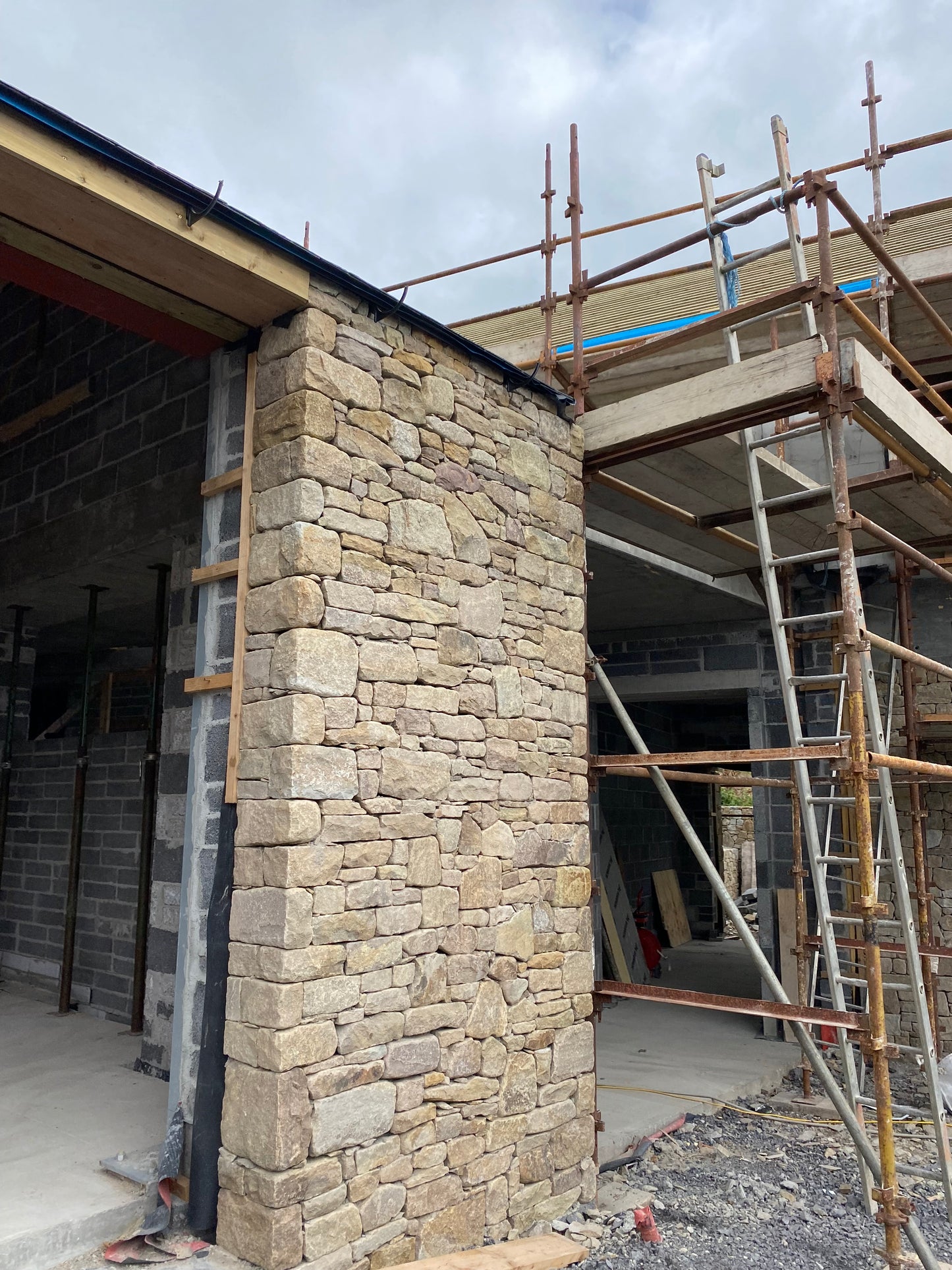 Old Salvage Reclaimed Brown Postman Pat Cornerstones / Packed in a bulk bag / Free Delivery in Ireland