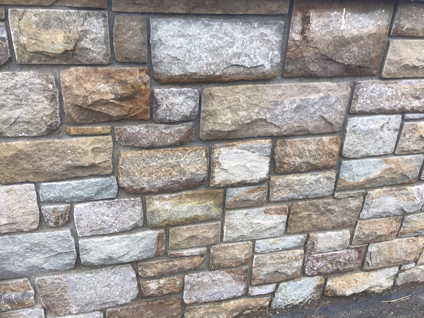 Another Spring Special! Roscrea Grey Tan Building Stone x 30 bulk bag deal / full artic lorry load / free delivery Ireland/ 35% off!