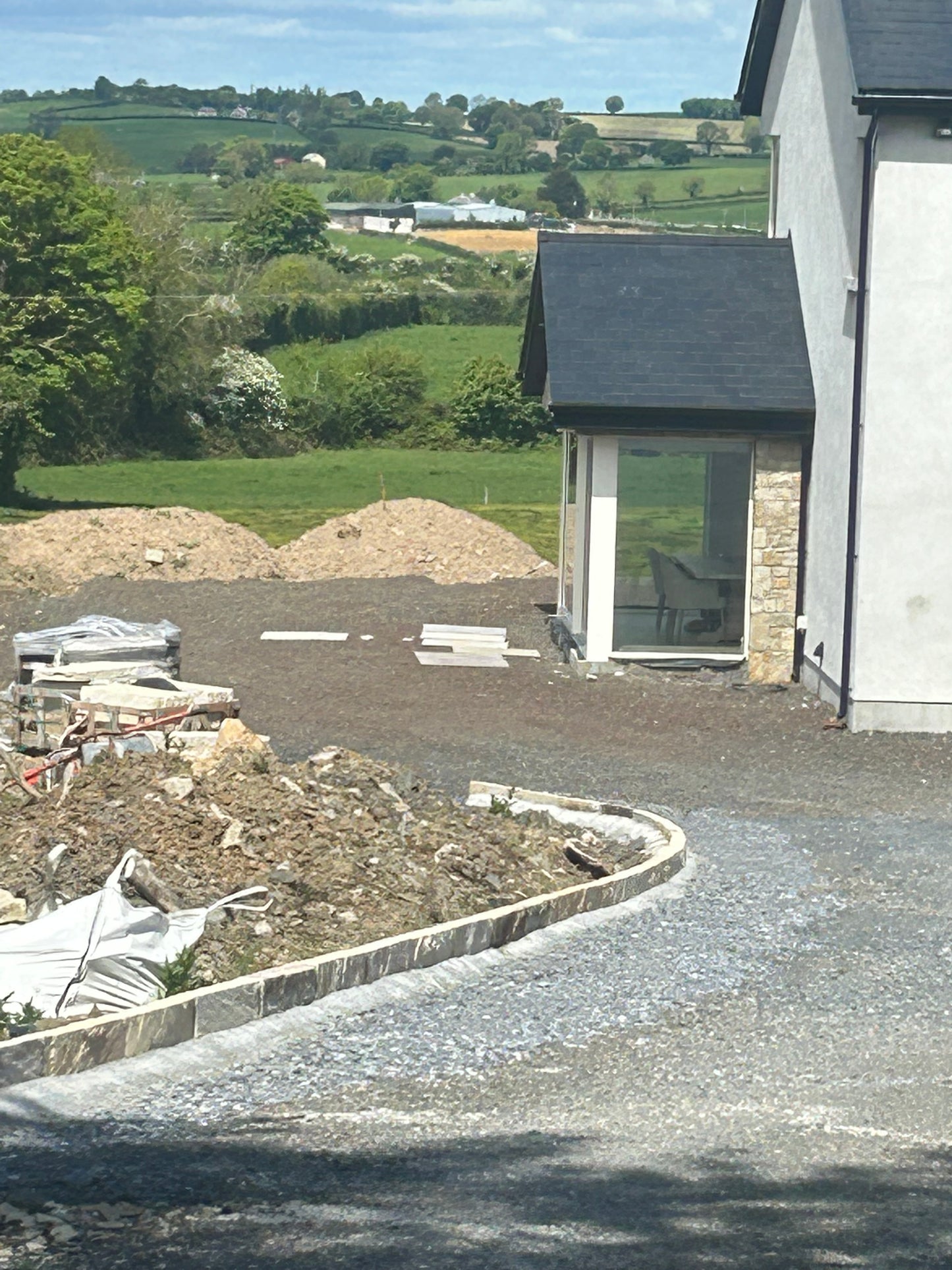 Tipperary Cream Sandstone Driveway Kerbs 150mm H x 80mm T x 1000mm L x 140 linear meter Summer Deal / Free Delivery in Ireland