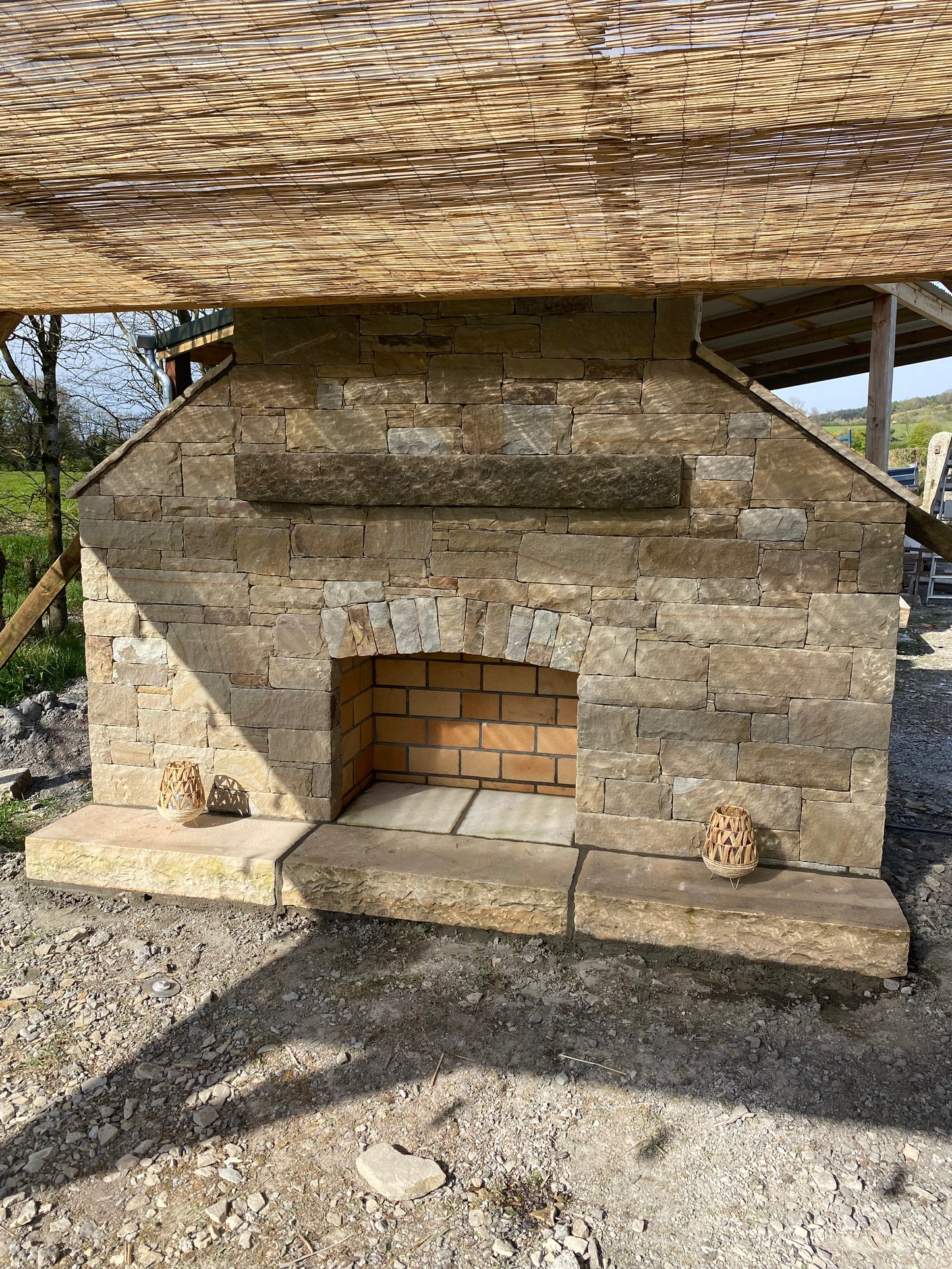 Tipperary Cream Sandstone Chiseled Steps 1000mm x 400mm x 150mm  x 4 steps on a pallet : Free Delivery in Ireland