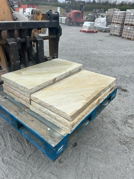 Tipperary Cream Sandstone Wall Capping 600mm (W) x 80mm (T) Chisel Edged x 10 linear meters on pallet