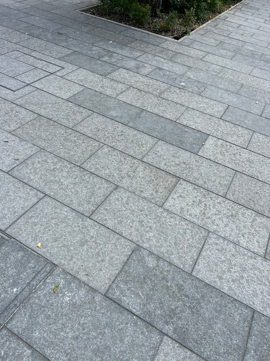Kilkenny Blue Limestone Paving Stone 60cm x 30cm x 20mm x 10m2 on pallet/ Free Delivery In Ireland
