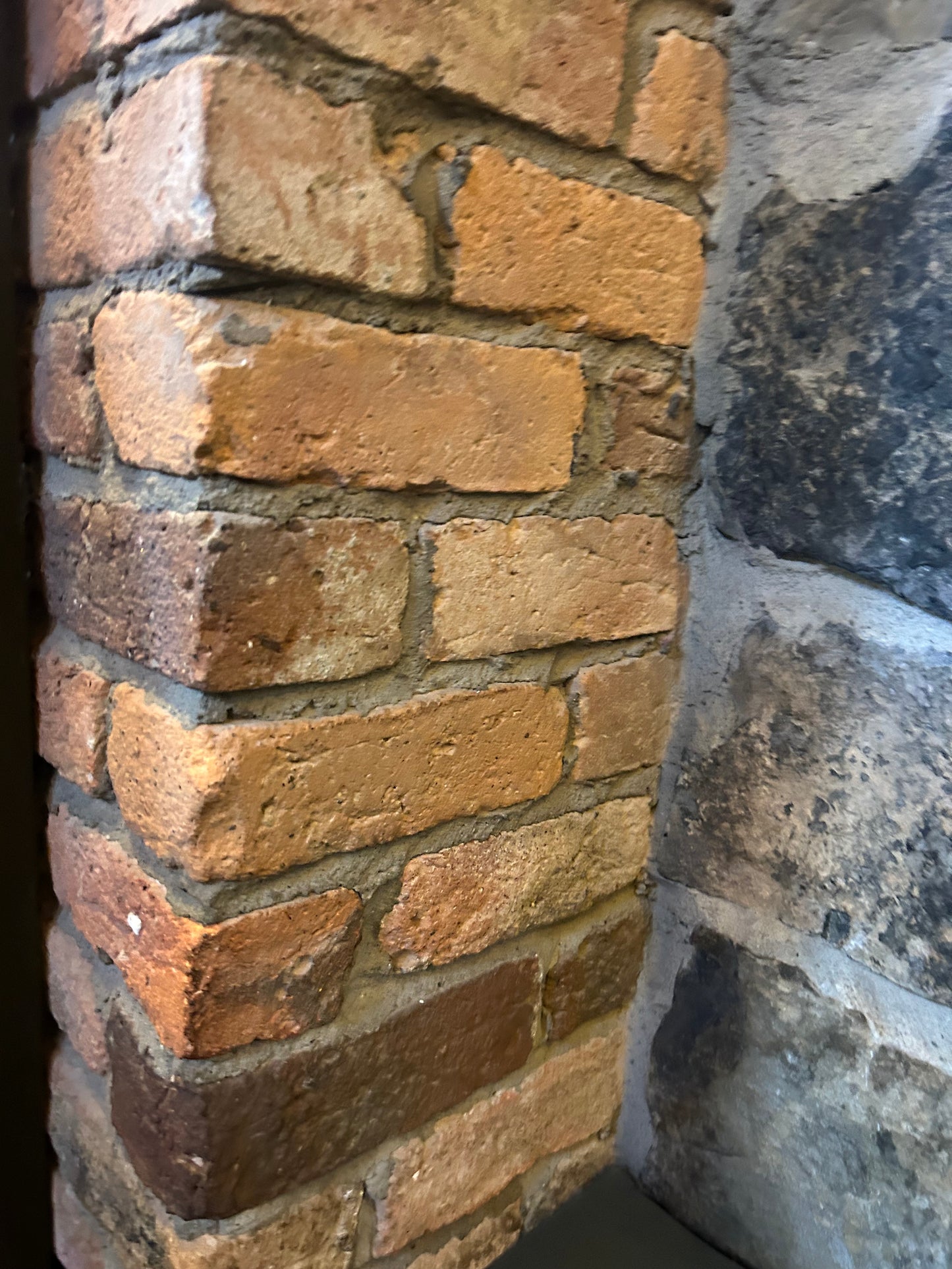 Old Salvage Reclaimed Belfast Red Brick 30mm Cladding & Corners 5m2 or Linear Mon pallet/ Free Delivery in Ireland