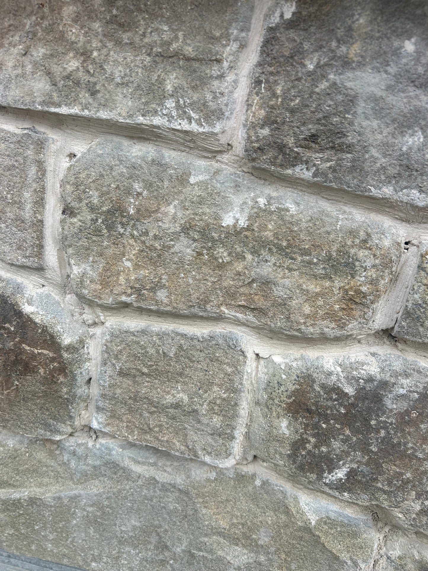 Old Salvage Brown Postman Pat Fieldstone 30mm Natural Stone Cladding & Corners /10m2 or LM on pallet / Free Delivery in Ireland