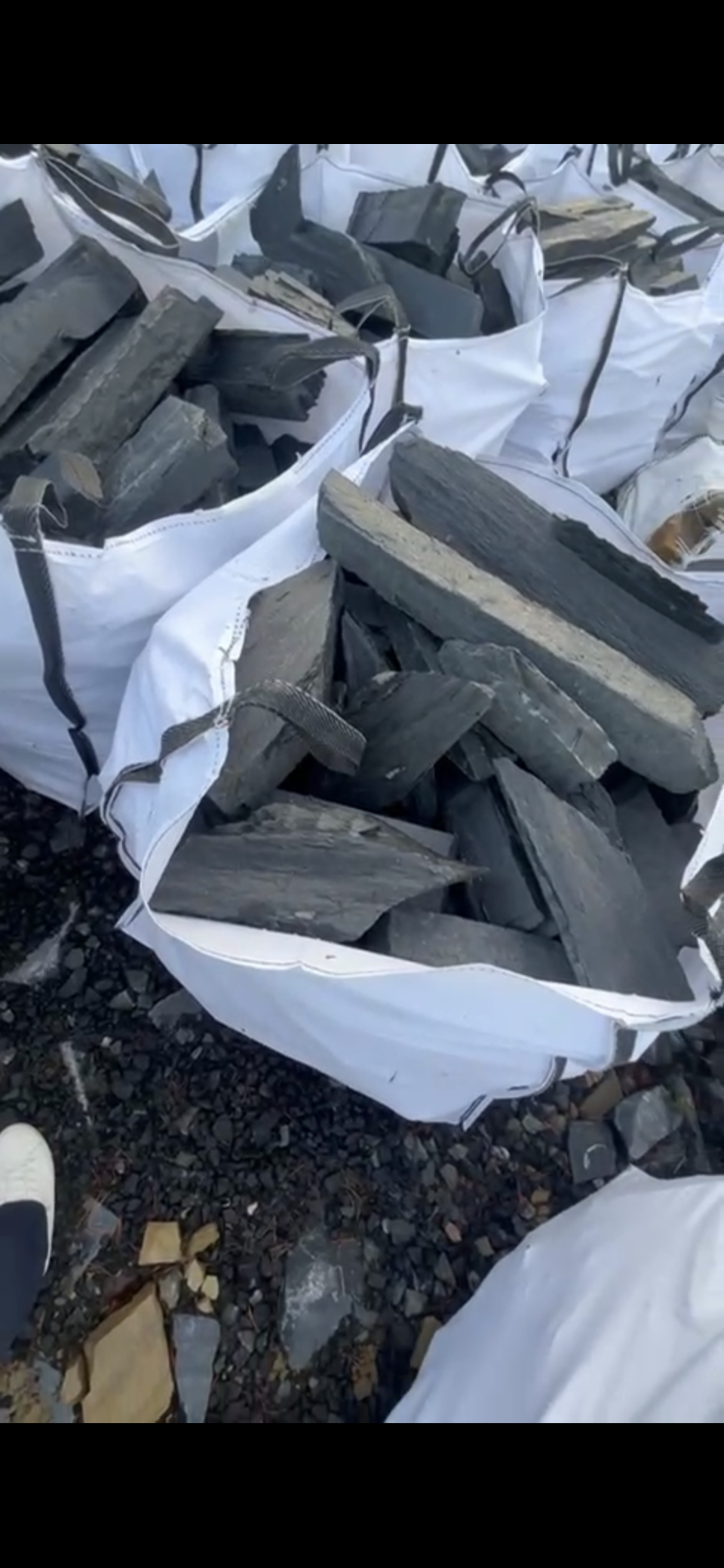 Donegal Premium Grade Black Natural Slate Building Stone Guillotened / Packed in Jumbo Bulk Bags / Free Delivery in Ireland