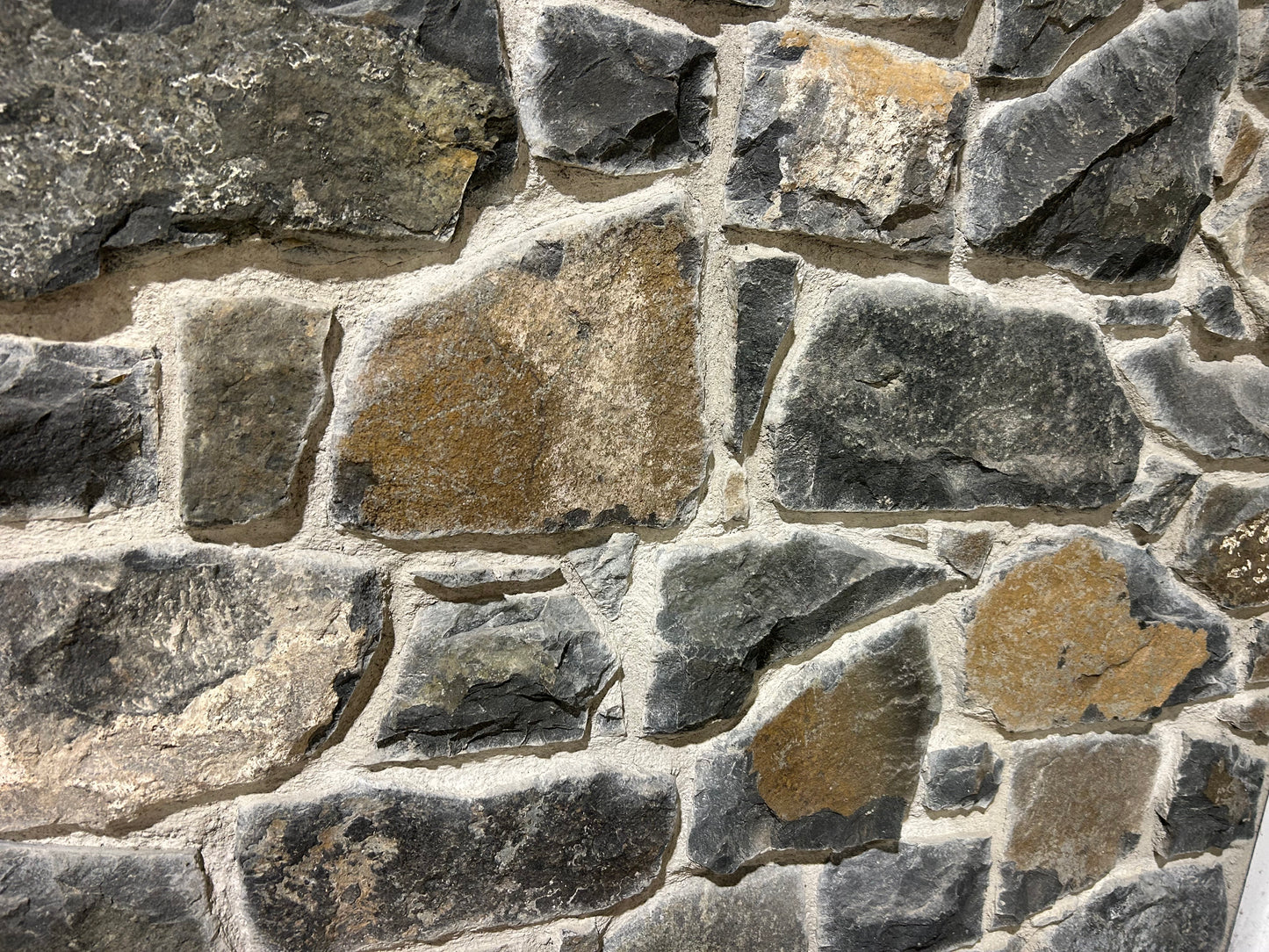 Saint James Gate Black Basalt Building Stone in Bulk Bag / Free Delivery in Ireland