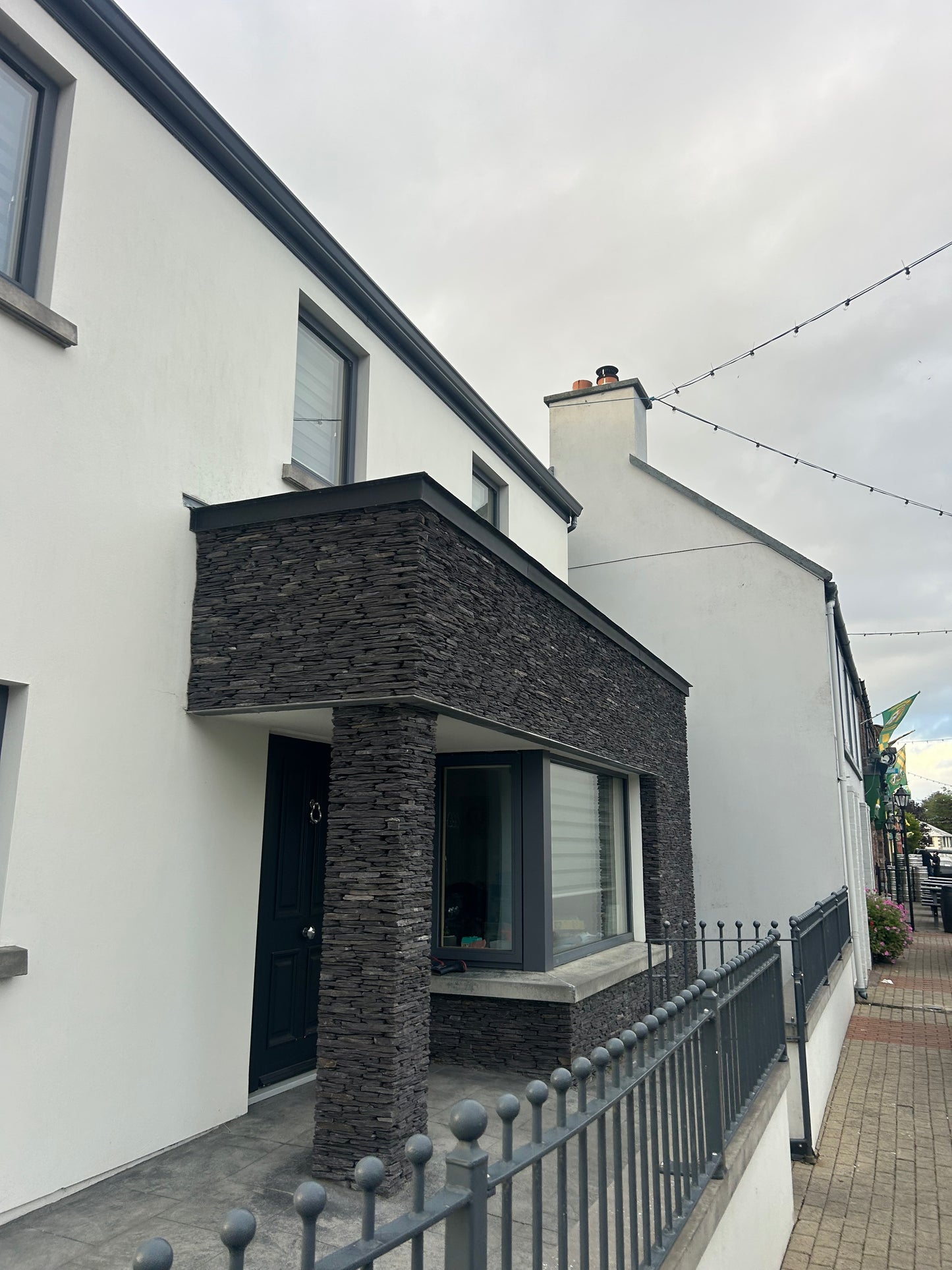 Kerry Black Pencil Natural Stone Slate in Bulk Bags / Free Delivery in Ireland