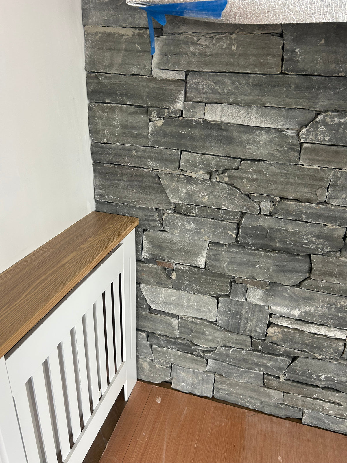 Liscannor Dark Grey Limestone Cladding 30mm & Corners/ 10 m2 or linear meters on pallet / Free Delivery in Ireland