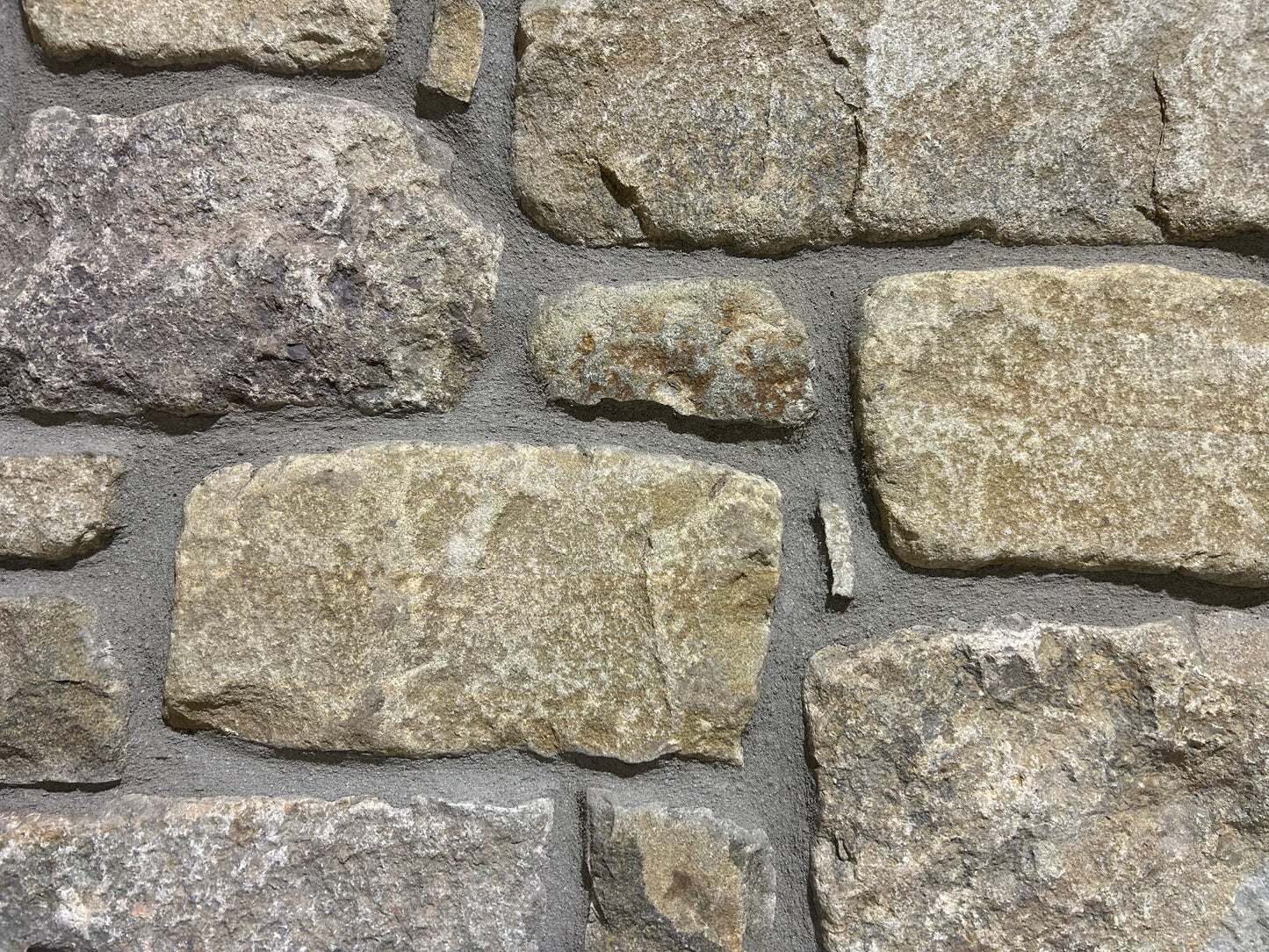 Old Salvage Brown Postman Pat Fieldstone 30mm Natural Stone Cladding & Corners /10m2 or LM on pallet / Free Delivery in Ireland