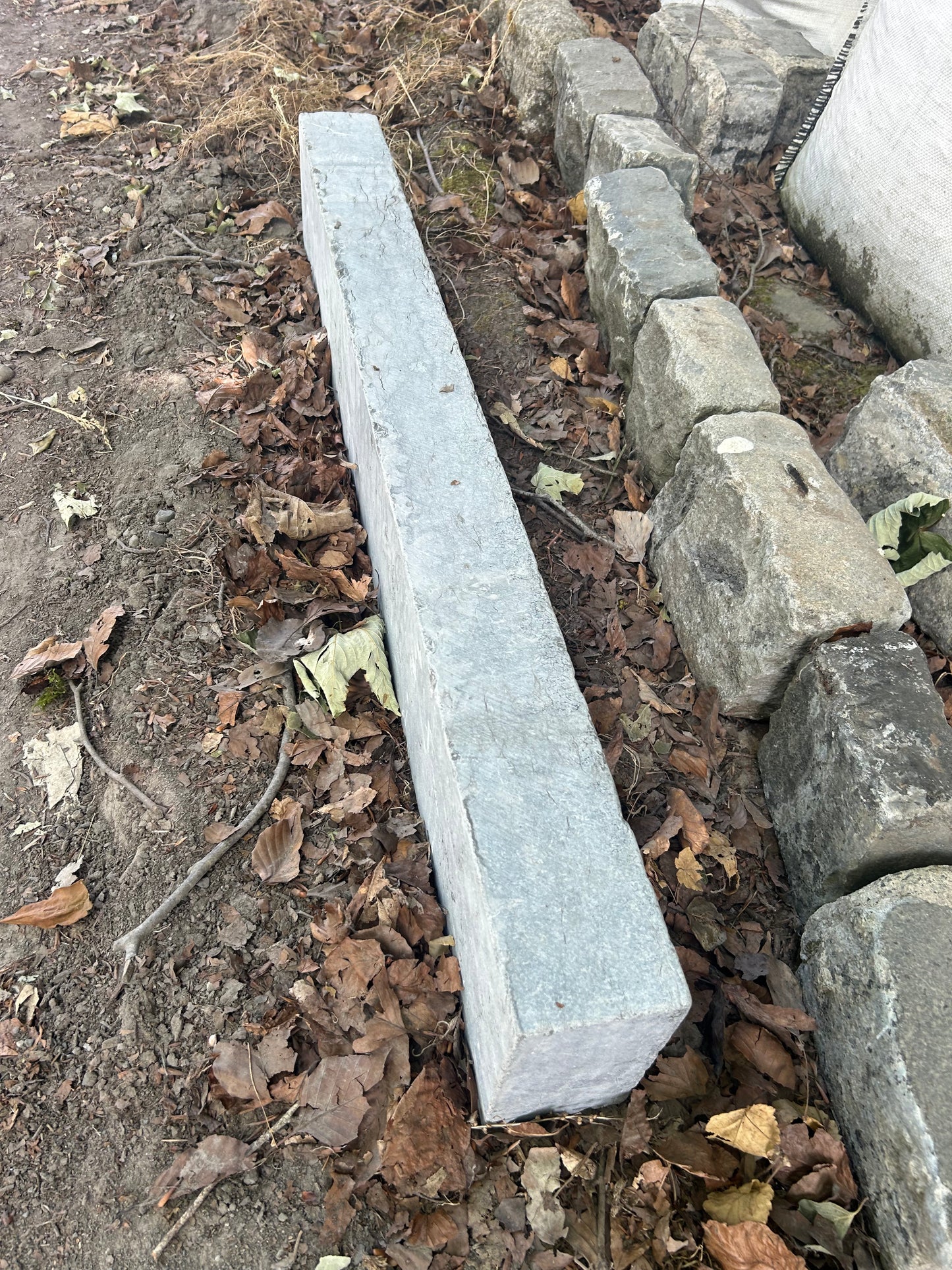 Belgian Blue Sawn 1m Limestone Driveway Kerbs x 10m on pallet / Free Delivery in Ireland