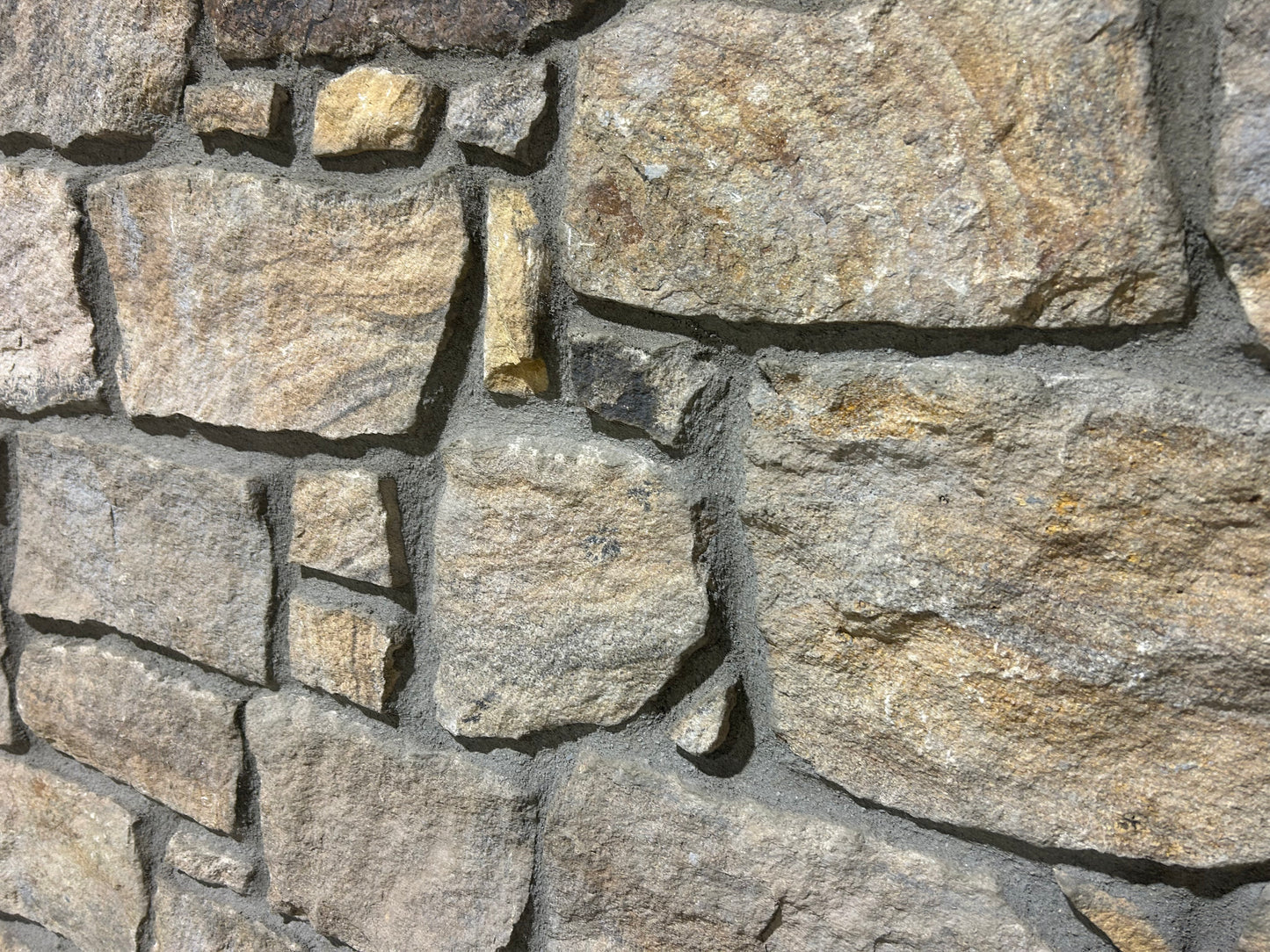 Leitrim Golden Arigna 30mm Cladding Natural Stone and Corners / 10 m2 or 10 linear meters on a pallet / Free Delivery in Ireland