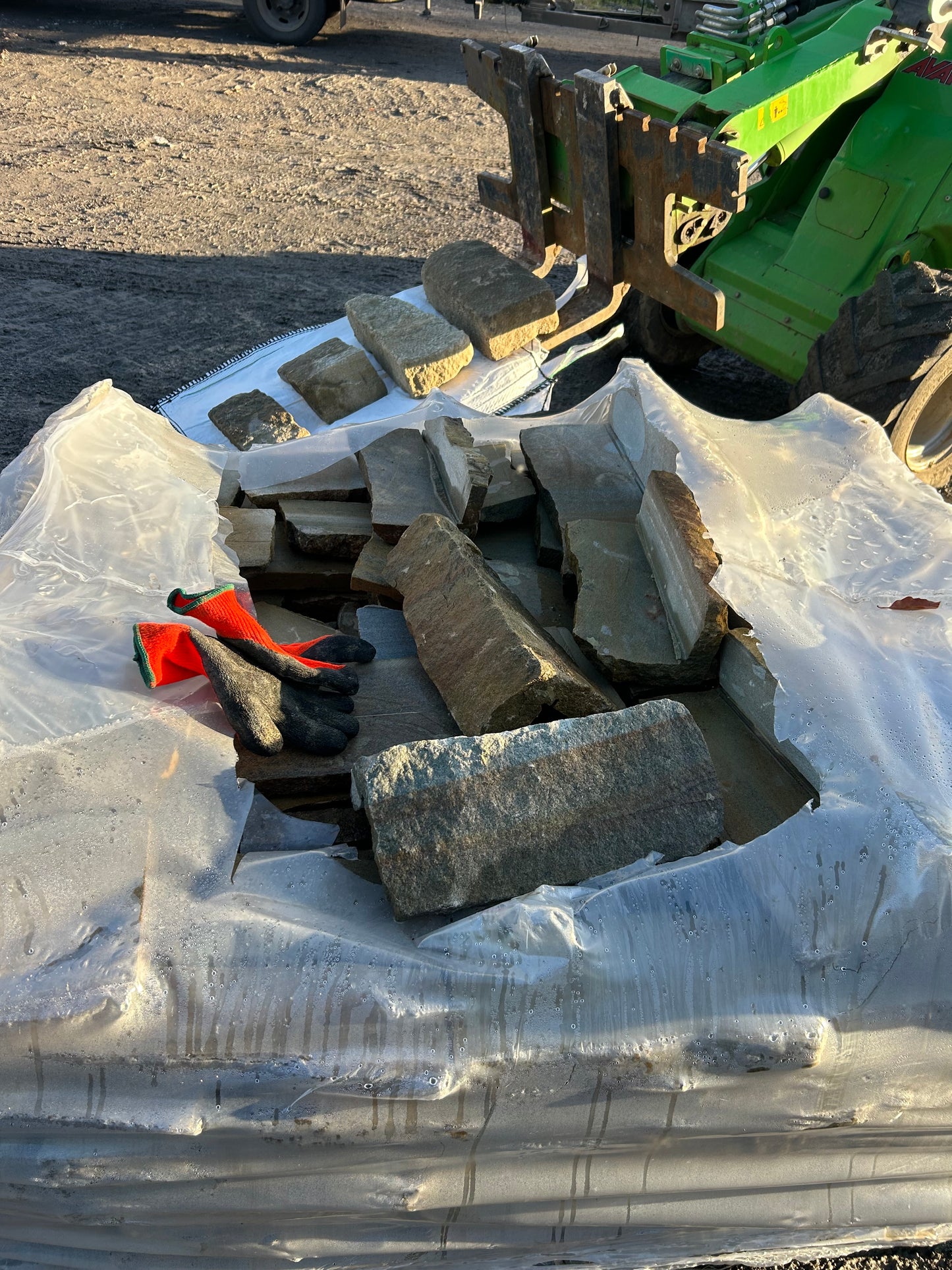 Black Friday Offer on Tipperary Sandstone 30 bulk bag Artic load free delivery 35%off ( Building Stone )