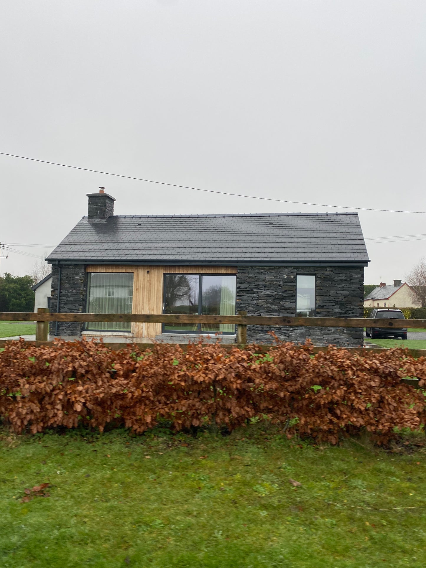 Donegal Premium Grade Black Natural Slate Building Stone Guillotened / Packed in Jumbo Bulk Bags / Free Delivery in Ireland