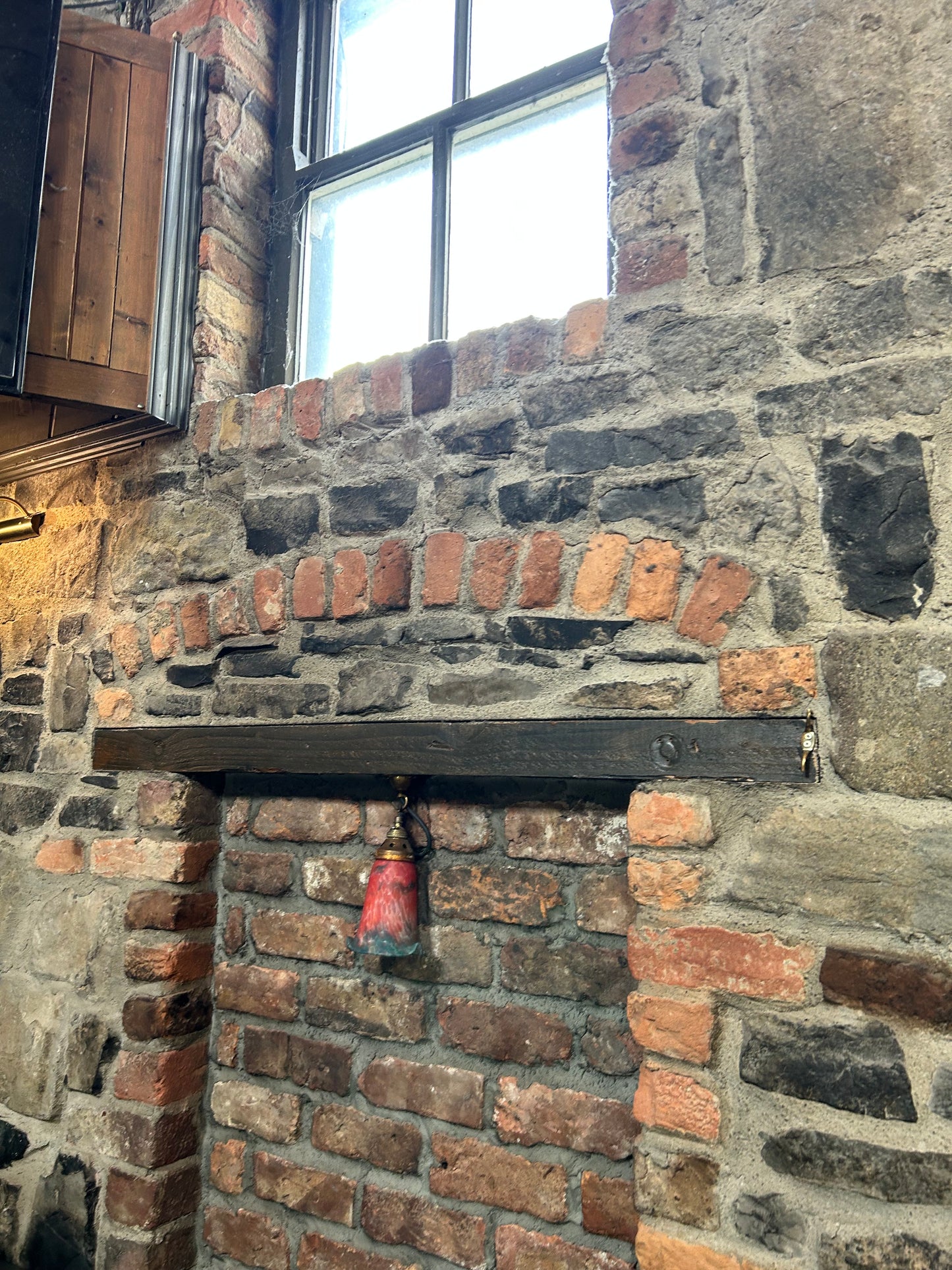 Saint James Gate Black Basalt Building Stone in Bulk Bag / Free Delivery in Ireland