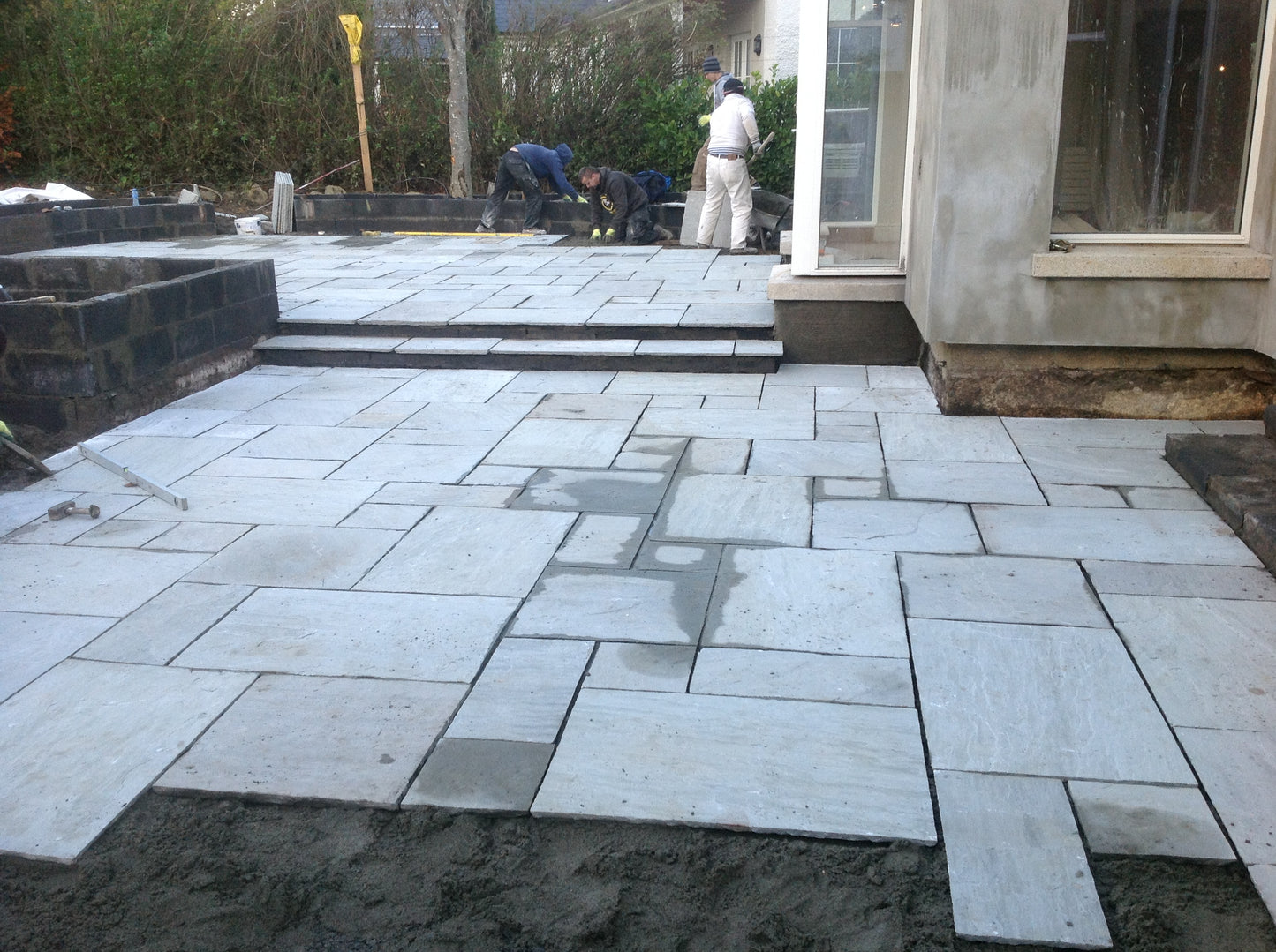 Doolin Grey Natural Stone Limestone Paving Flagstones Crate 20m2