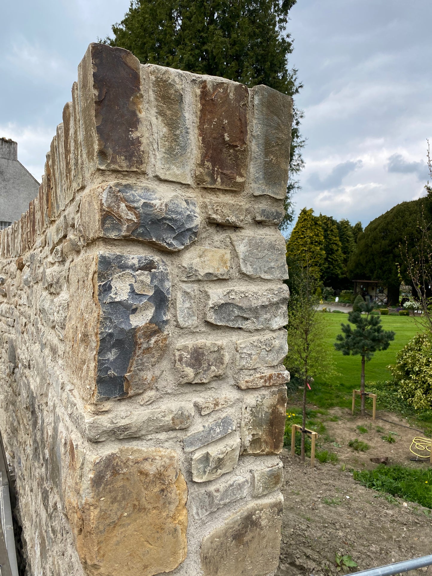 West Cork Brown Dry Stone Walling Building Stone Bulk Bag