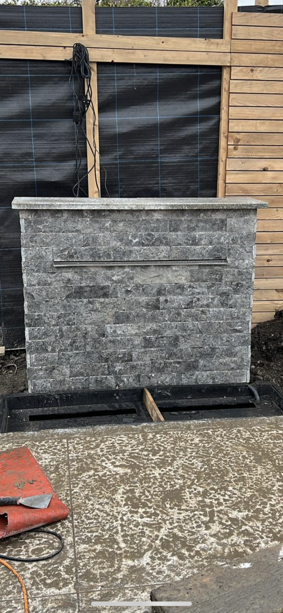 Kilkenny Blue Limestone 30mm Cladding Crate 20m2