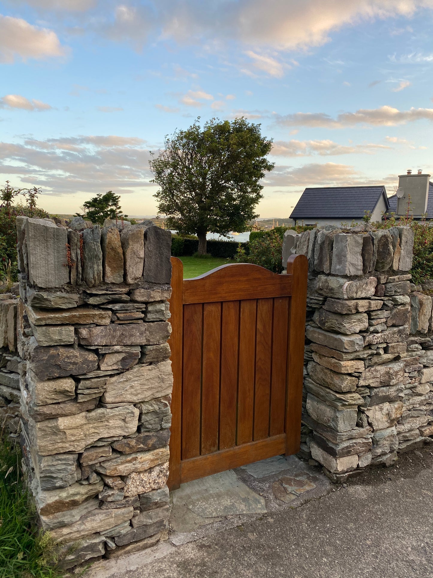 West Cork Brown Dry Stone Walling Building Stone Bulk Bag