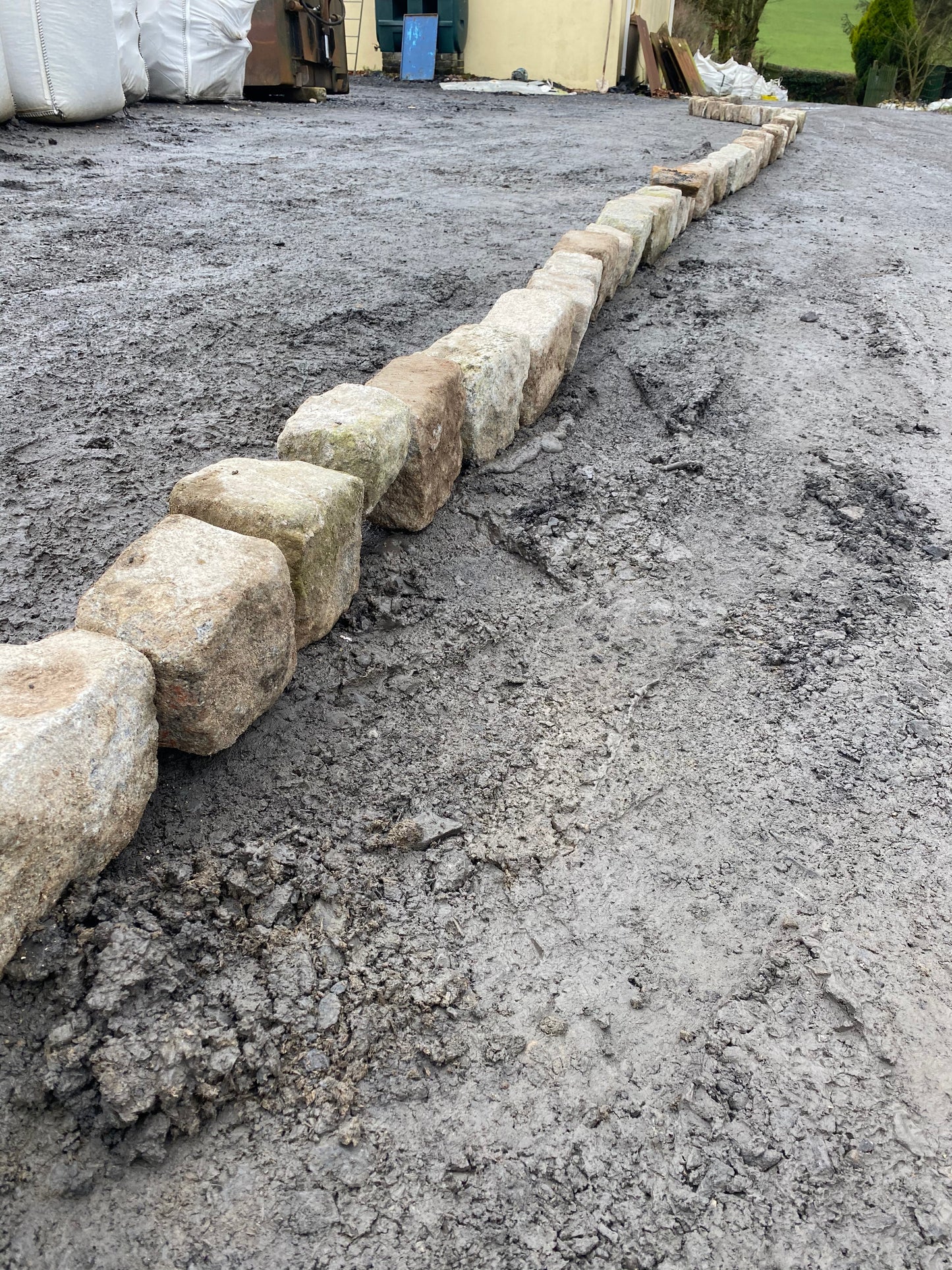 Old Salvage Driveway Granite Kerbs 6" 20M Bulk Bag