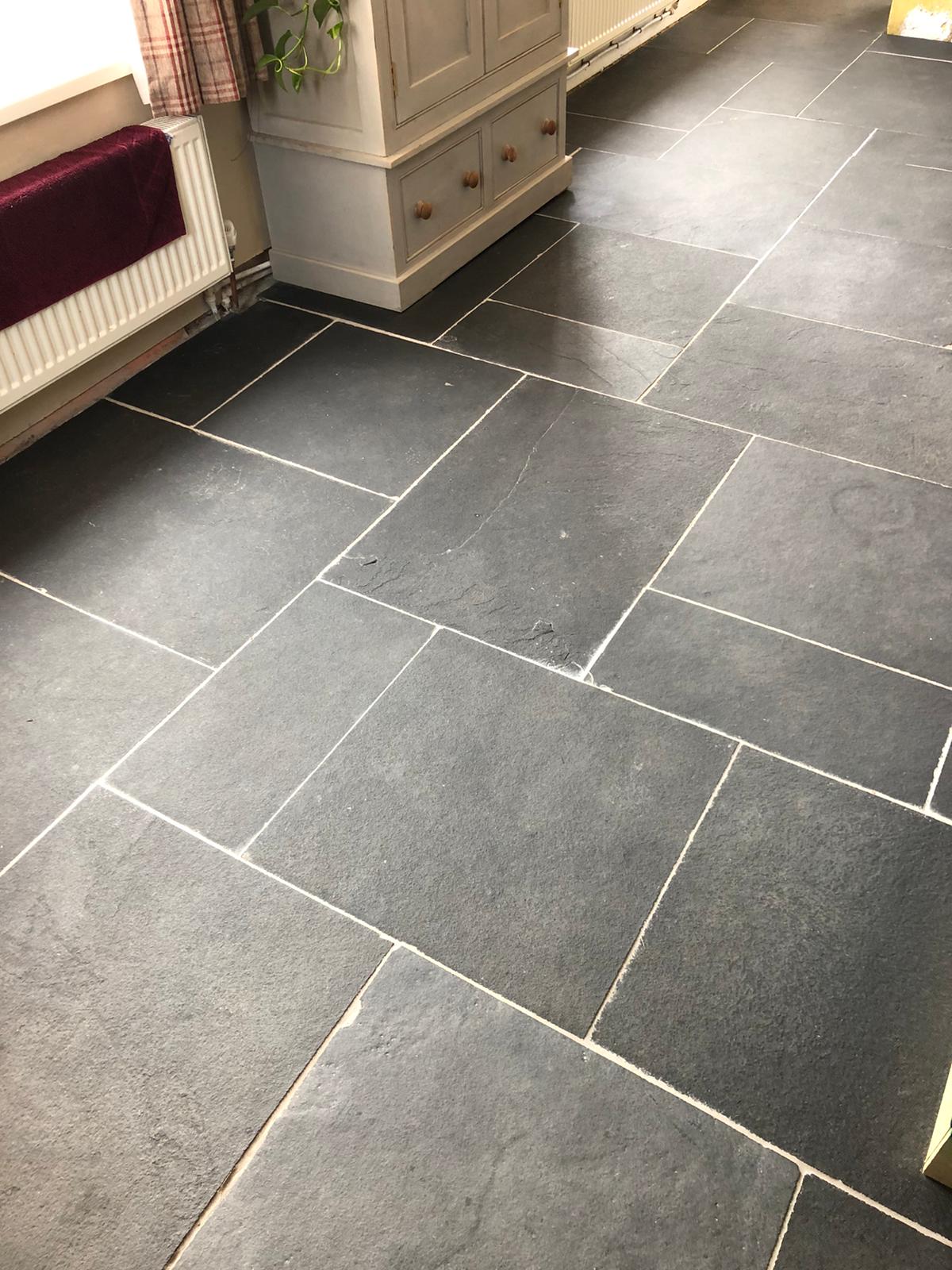 Valentia Black Limestone Natural Stone Flagstones 20m2 Crate