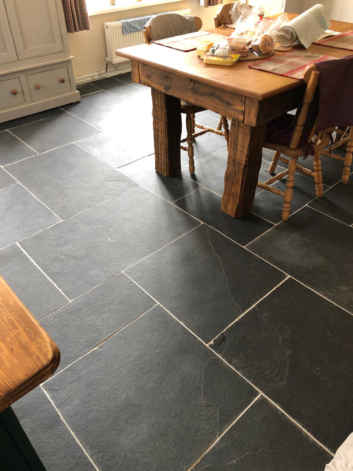 Valentia Black Limestone Natural Stone Flagstones 20m2 Crate